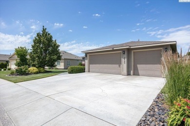 MLS# Elegant Golf Course Living in the Heart of Horn Rapids on Horn Rapids Golf Club in Washington - for sale on GolfHomes.com, golf home, golf lot