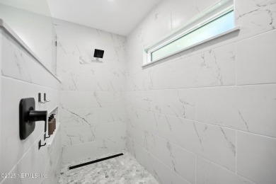 Outstanding value for a move-in ready home of this size and on Windsor Parke Golf Club in Florida - for sale on GolfHomes.com, golf home, golf lot