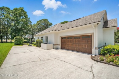Outstanding value for a move-in ready home of this size and on Windsor Parke Golf Club in Florida - for sale on GolfHomes.com, golf home, golf lot