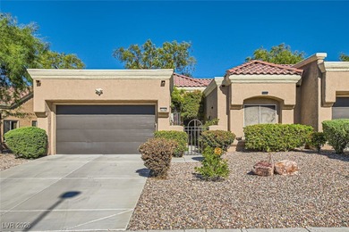 Beautiful townhome in 55+ Sun City Summerlin w/solar & true on Eagle Crest Golf Club in Nevada - for sale on GolfHomes.com, golf home, golf lot
