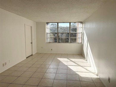 This is a great opportunity for investors or a private owner to on Pine Island Ridge Country Club in Florida - for sale on GolfHomes.com, golf home, golf lot