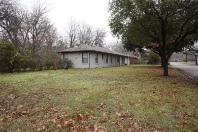 Wonderful home located near parks, golf course and easy access on Keeton Park Golf Course in Texas - for sale on GolfHomes.com, golf home, golf lot