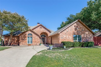 Fully updated golf course property! 2 large living areas on Duck Creek Golf Club in Texas - for sale on GolfHomes.com, golf home, golf lot