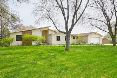 Tastefully remodeled ranch with spectacular views of the #7 on Lake Panorama National Golf Course in Iowa - for sale on GolfHomes.com, golf home, golf lot