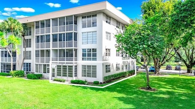 Roof, concrete restoration, balconies and railings special on Palm-Aire Country Club and Resort - The Oaks in Florida - for sale on GolfHomes.com, golf home, golf lot