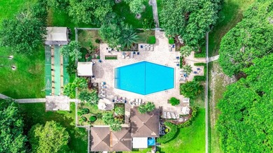 Roof, concrete restoration, balconies and railings special on Palm-Aire Country Club and Resort - The Oaks in Florida - for sale on GolfHomes.com, golf home, golf lot