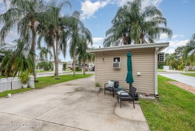 Assumable mortgage available--move in with ease and enjoy on The Great Outdoors Golf and Country Club in Florida - for sale on GolfHomes.com, golf home, golf lot