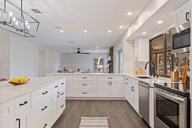 NO FLOODING OR HURRICANE DAMAGE Ultimate peace of mind awaits in on Seminole Lake Country Club in Florida - for sale on GolfHomes.com, golf home, golf lot