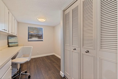 NO FLOODING OR HURRICANE DAMAGE Ultimate peace of mind awaits in on Seminole Lake Country Club in Florida - for sale on GolfHomes.com, golf home, golf lot