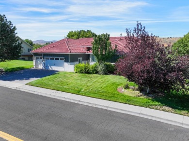 You are going to feel right at home in this fully remodeled home on Ruby View Golf Course in Nevada - for sale on GolfHomes.com, golf home, golf lot