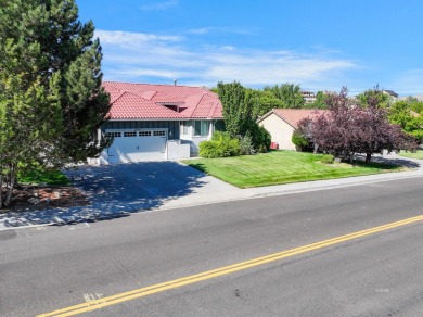 You are going to feel right at home in this fully remodeled home on Ruby View Golf Course in Nevada - for sale on GolfHomes.com, golf home, golf lot