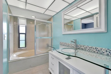 Move-in-ready 2-bed, 2-bath condo. Enjoy the benefits of a on Boca Dunes Golf and Country Club in Florida - for sale on GolfHomes.com, golf home, golf lot