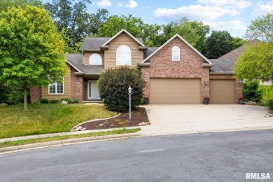 Immaculate, custom built, 5 bedroom, 3.5 bath, 3-car garage home on WeaverRidge Golf Club in Illinois - for sale on GolfHomes.com, golf home, golf lot