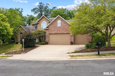 Immaculate, custom built, 5 bedroom, 3.5 bath, 3-car garage home on WeaverRidge Golf Club in Illinois - for sale on GolfHomes.com, golf home, golf lot