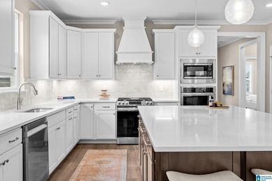 Everlee is Hoover's HOTTEST neighborhood and this is your chance on Riverchase Country Club in Alabama - for sale on GolfHomes.com, golf home, golf lot