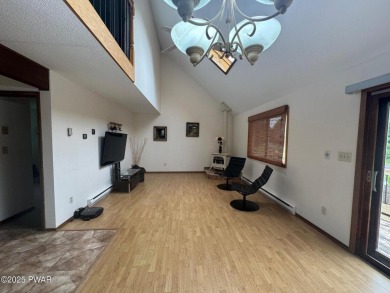 This 3 bed, 3 bath contemporary home is located less than a mile on The Hideout Golf in Pennsylvania - for sale on GolfHomes.com, golf home, golf lot