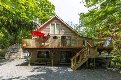 Beautifully Maintained Chalet in The Hideout - 3BR/2BA on Wooded on The Hideout Golf in Pennsylvania - for sale on GolfHomes.com, golf home, golf lot