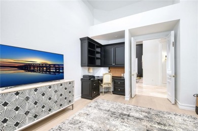 Refreshed and renovated to live like new, this stunning single on Pelican Marsh Golf Club in Florida - for sale on GolfHomes.com, golf home, golf lot