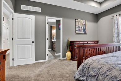 Set in Rollins Landing, this 5 Bedroom, 3 Bathroom home blends on Paradise Pointe Golf Complex in Missouri - for sale on GolfHomes.com, golf home, golf lot