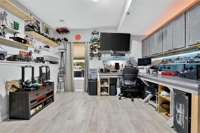 Set in Rollins Landing, this 5 Bedroom, 3 Bathroom home blends on Paradise Pointe Golf Complex in Missouri - for sale on GolfHomes.com, golf home, golf lot