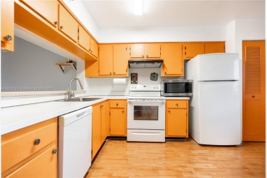 Step into this spacious and beautifully maintained 2-br, 2-ba on Palm-Aire Country Club and Resort - Palms in Florida - for sale on GolfHomes.com, golf home, golf lot