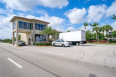 INVESTOR FRIENDLY! *CAN BE RENTED RIGHT AWAY* FULLY REMODELED 2 on Flamingo Lakes Country Club in Florida - for sale on GolfHomes.com, golf home, golf lot