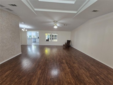 Zellwood Station Very well maintained 3-Bedroom 2 bath Palm on Zellwood Station Country Club in Florida - for sale on GolfHomes.com, golf home, golf lot