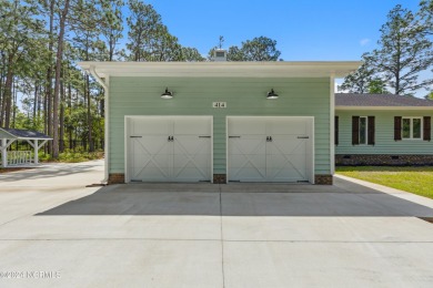 Are you ready for a coastal country cottage you can move right on The Lakes Country Club in North Carolina - for sale on GolfHomes.com, golf home, golf lot