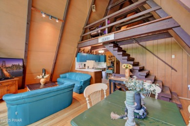 ESCAPE TO THE POCONO MOUNTAINS AND DISCOVER THIS CHARMING RUSTIC on Lords Valley Country Club, Inc in Pennsylvania - for sale on GolfHomes.com, golf home, golf lot
