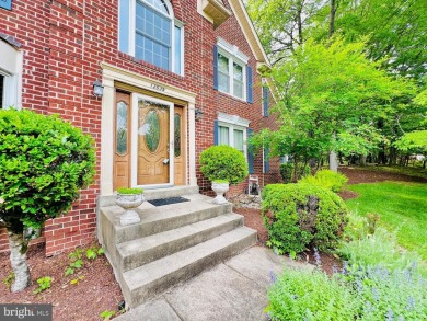 Welcome to this Beautiful Colonial located in Tantallon on the on National Golf Club At Tantallon in Maryland - for sale on GolfHomes.com, golf home, golf lot