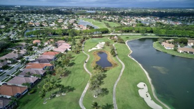 Expansive 3BR/2.5BA home in prestigious Oxford Place at Aberdeen on Aberdeen Golf and Country Club in Florida - for sale on GolfHomes.com, golf home, golf lot