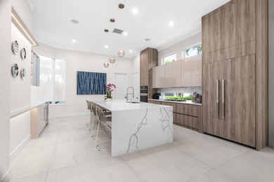 Immaculate, completely renovated MOVE IN READY 4 bedrooms, 4 on Addison Reserve in Florida - for sale on GolfHomes.com, golf home, golf lot