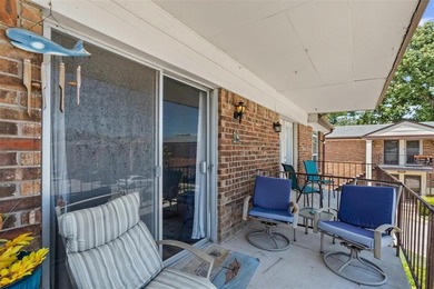 Price to SELL! Perfect for lock-and-leave buyers! Unit #611 is a on Ridglea Golf Course in Texas - for sale on GolfHomes.com, golf home, golf lot