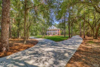 Here is what you have been waiting for.  Beautiful Southern on Tanglewood Golf Club in Florida - for sale on GolfHomes.com, golf home, golf lot