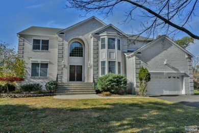 Beautiful colonial in quiet neighborhood. It is located on a on The Ridgewood Country Club in New Jersey - for sale on GolfHomes.com, golf home, golf lot