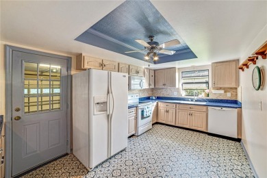 Welcome to the perfect blend of beauty and convenience in this on Falcon Watch Golf Club in Florida - for sale on GolfHomes.com, golf home, golf lot