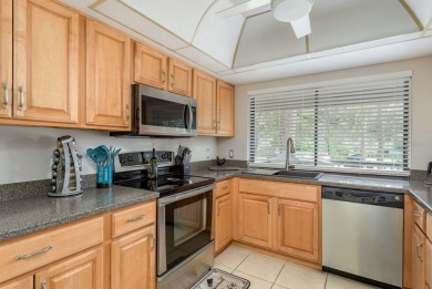 Beautifully Updated 2-Bedroom home in Peaceful Gleneagles, Palm on Innisbrook Resort and Golf Club in Florida - for sale on GolfHomes.com, golf home, golf lot