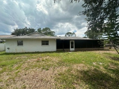 PRICE CORRECTION!!! HUGE OPPORTUNITY!!! 3 Bedroom 2 Bathroom on The Grand Club - Pine Lakes Course in Florida - for sale on GolfHomes.com, golf home, golf lot