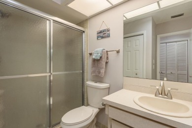 Beautifully Updated 2-Bedroom home in Peaceful Gleneagles, Palm on Innisbrook Resort and Golf Club in Florida - for sale on GolfHomes.com, golf home, golf lot