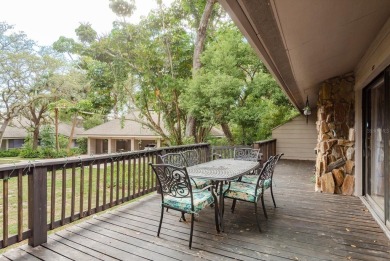 Beautifully Updated 2-Bedroom home in Peaceful Gleneagles, Palm on Innisbrook Resort and Golf Club in Florida - for sale on GolfHomes.com, golf home, golf lot