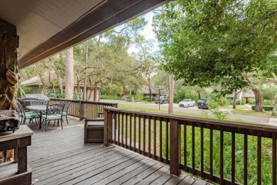 Beautifully Updated 2-Bedroom home in Peaceful Gleneagles, Palm on Innisbrook Resort and Golf Club in Florida - for sale on GolfHomes.com, golf home, golf lot