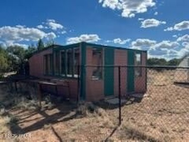 WELCOME TO YOUR DREAM HOME IN THE WHITE MOUNTAIN LAKES AREA! You on Silver Creek Golf Club in Arizona - for sale on GolfHomes.com, golf home, golf lot