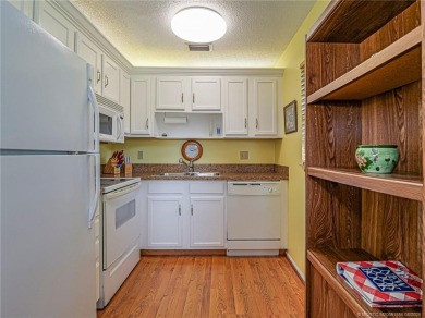 MOTIVATED SELLER!! Turn-key 1BR/1.5BA in Vista Royale, Vero's on The American Golf Club in Florida - for sale on GolfHomes.com, golf home, golf lot