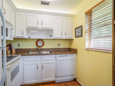 MOTIVATED SELLER!! Turn-key 1BR/1.5BA in Vista Royale, Vero's on The American Golf Club in Florida - for sale on GolfHomes.com, golf home, golf lot