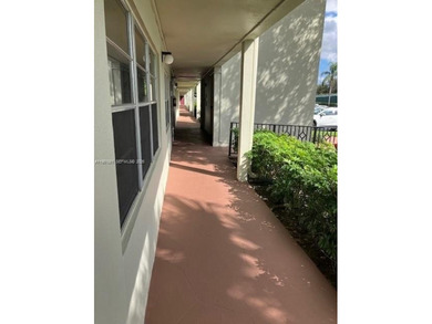 REMODELED, SPACIOUS, 1BR 1.5 BA, CONVENIENTLY LOCATED ON 1ST on Flamingo Lakes Country Club in Florida - for sale on GolfHomes.com, golf home, golf lot
