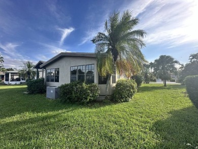 Move in Ready! FULLY FURNISHED, well cared for 2-bedrooms on Del Tura Golf and Country Club in Florida - for sale on GolfHomes.com, golf home, golf lot