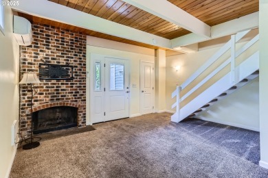 End-unit townhouse with unbeatable golf course lot! With an on Rock Creek Country Club in Oregon - for sale on GolfHomes.com, golf home, golf lot