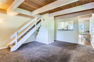 End-unit townhouse with unbeatable golf course lot! With an on Rock Creek Country Club in Oregon - for sale on GolfHomes.com, golf home, golf lot