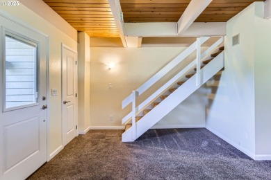 End-unit townhouse with unbeatable golf course lot! With an on Rock Creek Country Club in Oregon - for sale on GolfHomes.com, golf home, golf lot