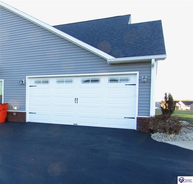 Home is a ranch and only 6 1/2 years old.  Located at the on Elizabethtown Country Club in Kentucky - for sale on GolfHomes.com, golf home, golf lot